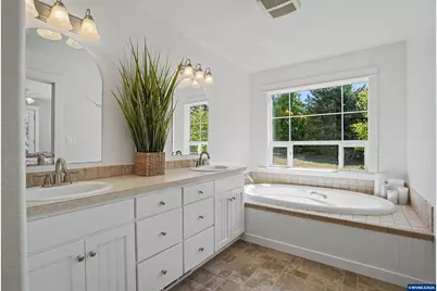 30090 Vicki Ln, Lebanon, OR 97355 - Photo 24