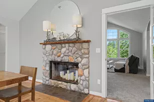 30090 Vicki Ln, Lebanon, OR 97355 - Photo 16