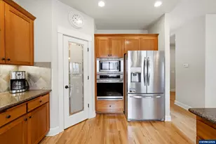 2454 Egret Ave SE, Salem, OR 97306 - Photo 8