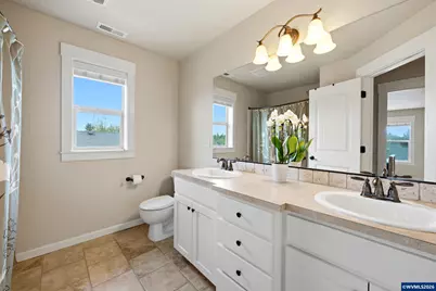 2454 Egret Av SE, Salem, OR 97306 - Photo 32