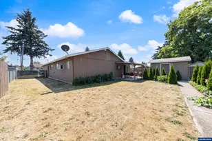 105 SE Berry St, Lebanon, OR 97355 - Photo 36
