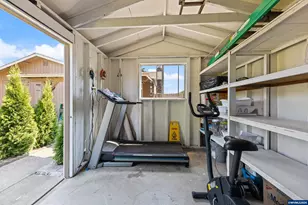 105 SE Berry St, Lebanon, OR 97355 - Photo 44