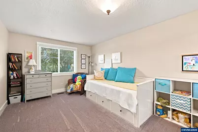 1050 Astor Wy, Woodburn, OR 97071 - Photo 16