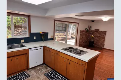 3435 NW Circle Bl, Corvallis, OR 97330 - Photo 8