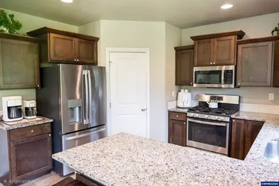 2344 Imperial Dr NW, Albany, OR 97321 - Photo 10