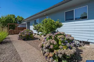 3420 Marion St SE, Albany, OR 97322 - Photo 2