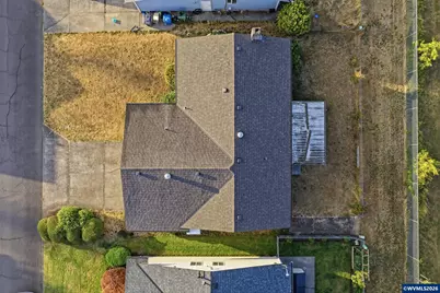 334 S Cascade Dr, Woodburn, OR 97071 - Photo 26