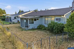 334 S Cascade Dr, Woodburn, OR 97071 - Photo 24