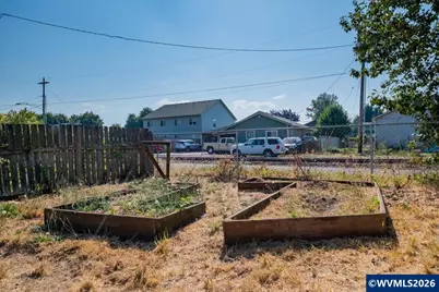 195 Picture St, Independence, OR 97351 - Photo 42