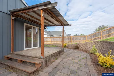 330 NW Denton St, Dallas, OR 97338 - Photo 38