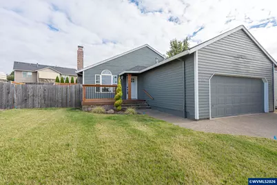 330 NW Denton St, Dallas, OR 97338 - Photo 4