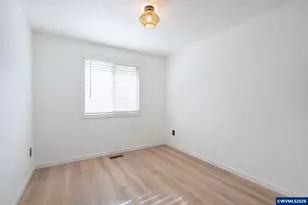 330 NW Denton St, Dallas, OR 97338 - Photo 30