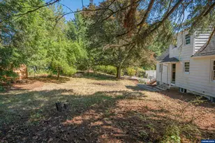 600 Mountain View Rd, Sweet Home, OR 97338 - Photo 2