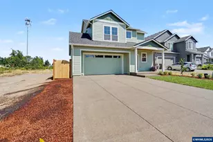 5662 49th Ave NE, Salem, OR 97305 - Photo 2