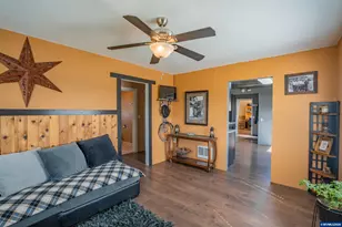 33554 Penny Ln, Lebanon, OR 97355 - Photo 8