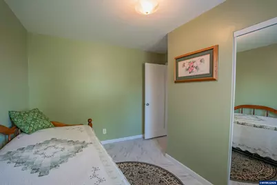 33554 Penny Ln, Lebanon, OR 97355 - Photo 16