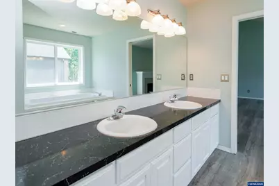 692 Burgundy Av NE, Keizer, OR 97303 - Photo 30
