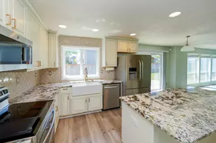 692 Burgundy Ave NE, Keizer, OR 97303 - Photo 8