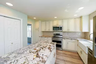 692 Burgundy Ave NE, Keizer, OR 97303 - Photo 10
