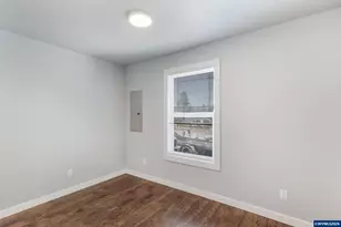 415 S 11th St, Independence, OR 97351 - Photo 22