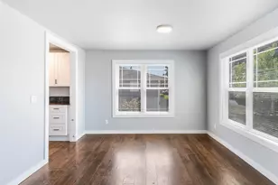 415 S 11th St, Independence, OR 97351 - Photo 8