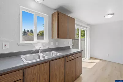 2555 SW Pickford #B St, Corvallis, OR 97333 - Photo 20
