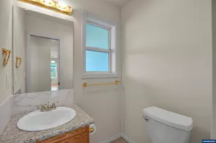 4920 Countryside Dr NE, Salem, OR 97305 - Photo 20