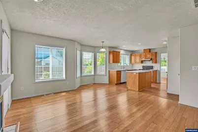 4920 Countryside Dr NE, Salem, OR 97305 - Photo 14