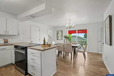 460 NW Maxine Av, Corvallis, OR 97330 - Photo 16