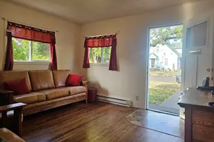 466 S 6th St, Independence, OR 97351 - Photo 4