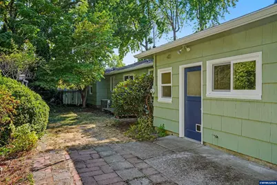 611 NW 30th St, Corvallis, OR 97330 - Photo 44