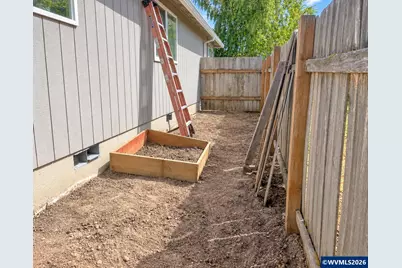 1642 SE Cortland Av, Dallas, OR 97338 - Photo 24