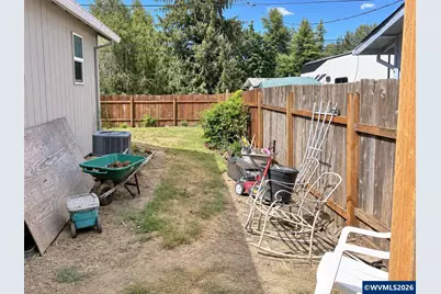 1642 SE Cortland Av, Dallas, OR 97338 - Photo 20
