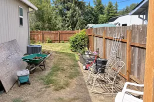 1642 SE Cortland Ave, Dallas, OR 97338 - Photo 20