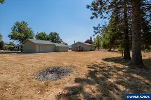 486 Oregon St, Lebanon, OR 97355 - Photo 36