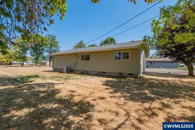 486 Oregon St, Lebanon, OR 97355 - Photo 32