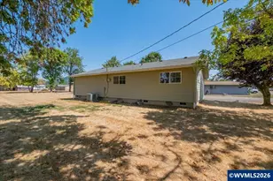 486 Oregon St, Lebanon, OR 97355 - Photo 32