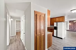 486 Oregon St, Lebanon, OR 97355 - Photo 6