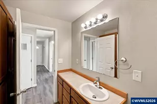 486 Oregon St, Lebanon, OR 97355 - Photo 16