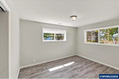 486 Oregon St, Lebanon, OR 97355 - Photo 12