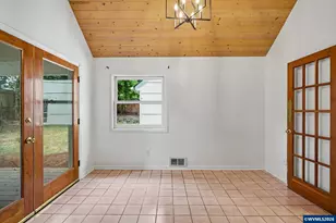 970 Heather Ln SE, Salem, OR 97302 - Photo 16