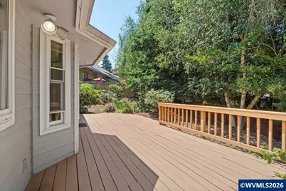 1752 Sunburst Ter NW, Salem, OR 97304 - Photo 38