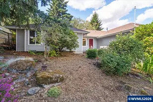 1752 Sunburst Terrace NW, Salem, OR 97304 - Photo 2