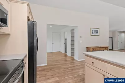 1752 Sunburst Ter NW, Salem, OR 97304 - Photo 16