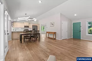 1752 Sunburst Terrace NW, Salem, OR 97304 - Photo 8