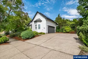 4401 NW Boxwood Dr, Corvallis, OR 97330 - Photo 2