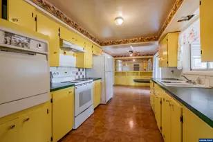 183 W Cedar Dr, Lebanon, OR 97355 - Photo 14
