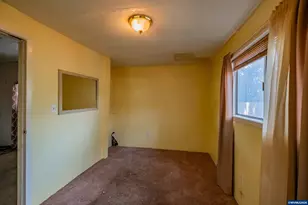 183 W Cedar Dr, Lebanon, OR 97355 - Photo 30