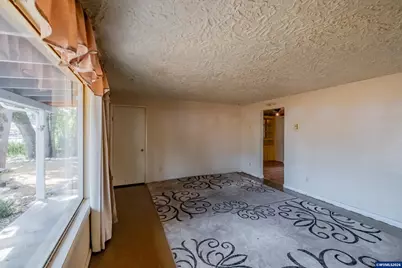183 W Cedar Dr, Lebanon, OR 97355 - Photo 8