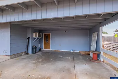183 W Cedar Dr, Lebanon, OR 97355 - Photo 4